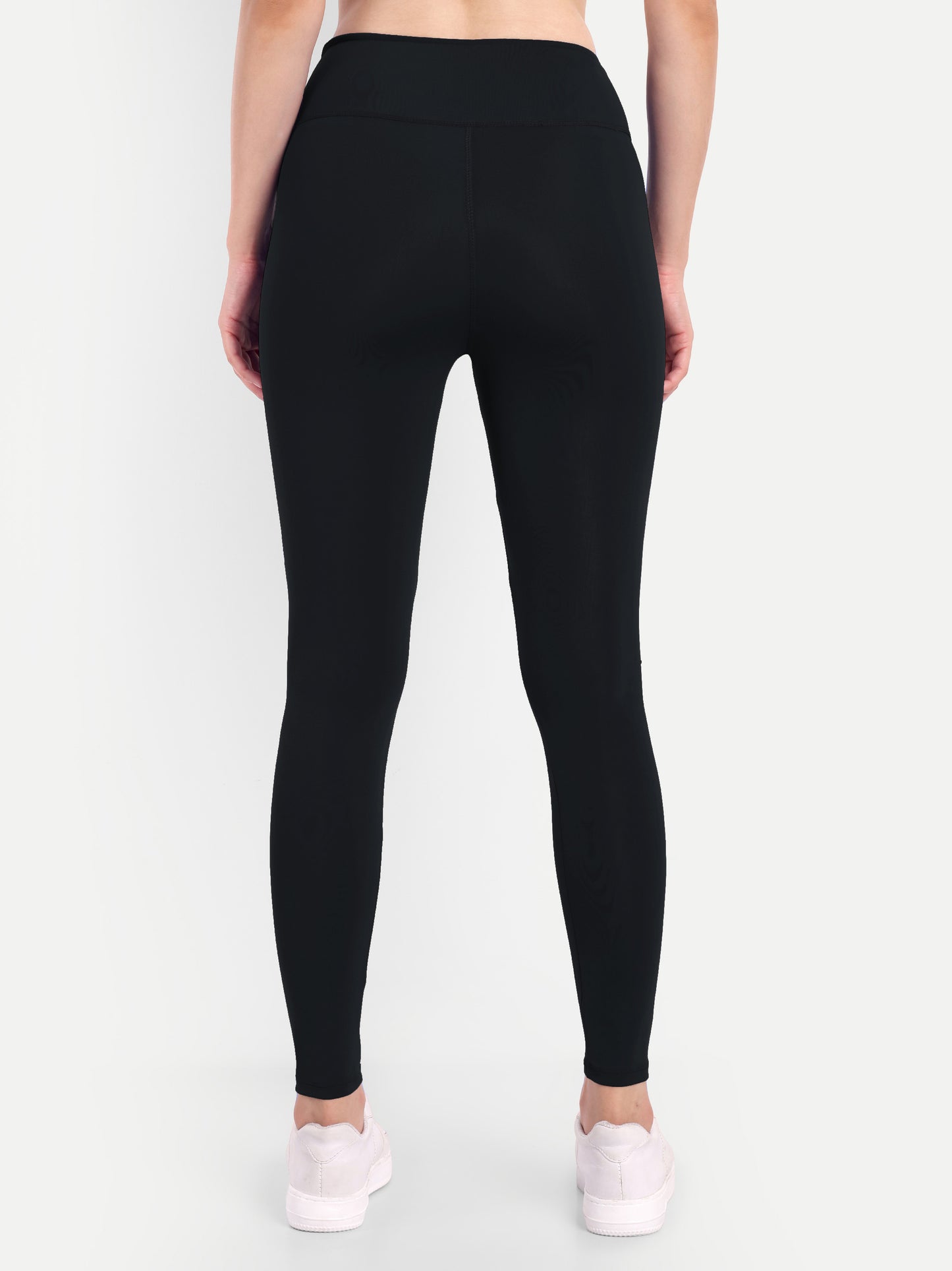 ALICIA LEGGINGS IN BLACK