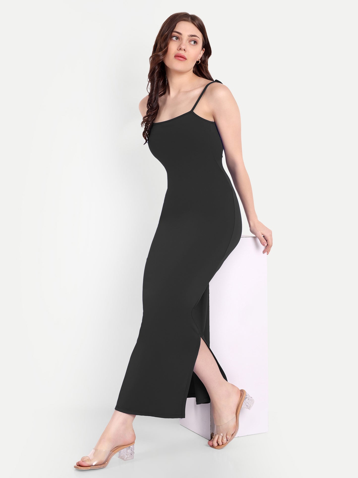 SOPHIA LOUNGE DRESS IN BLACK