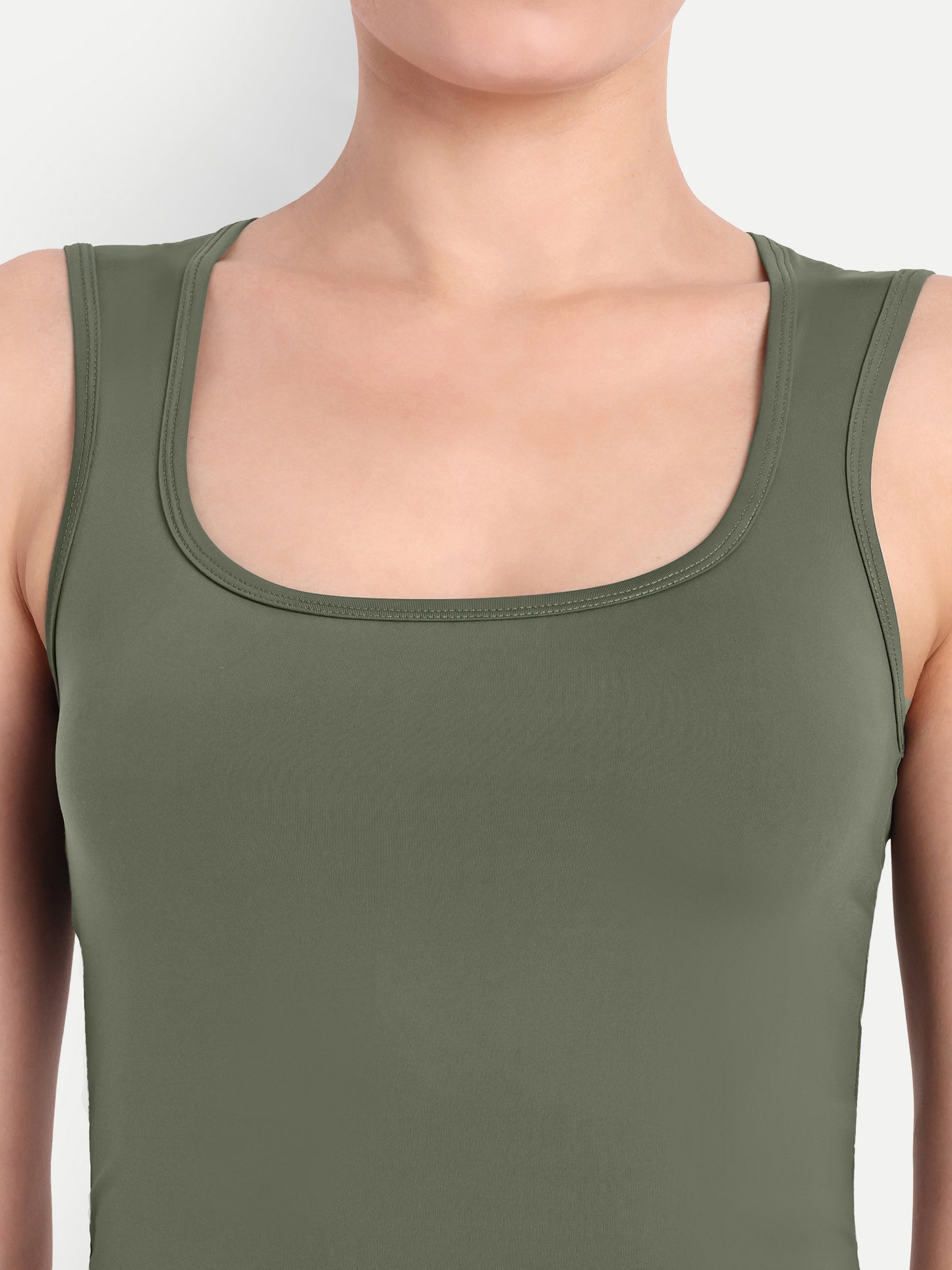 FLEUR CROP TOP IN OLIVE GREEN