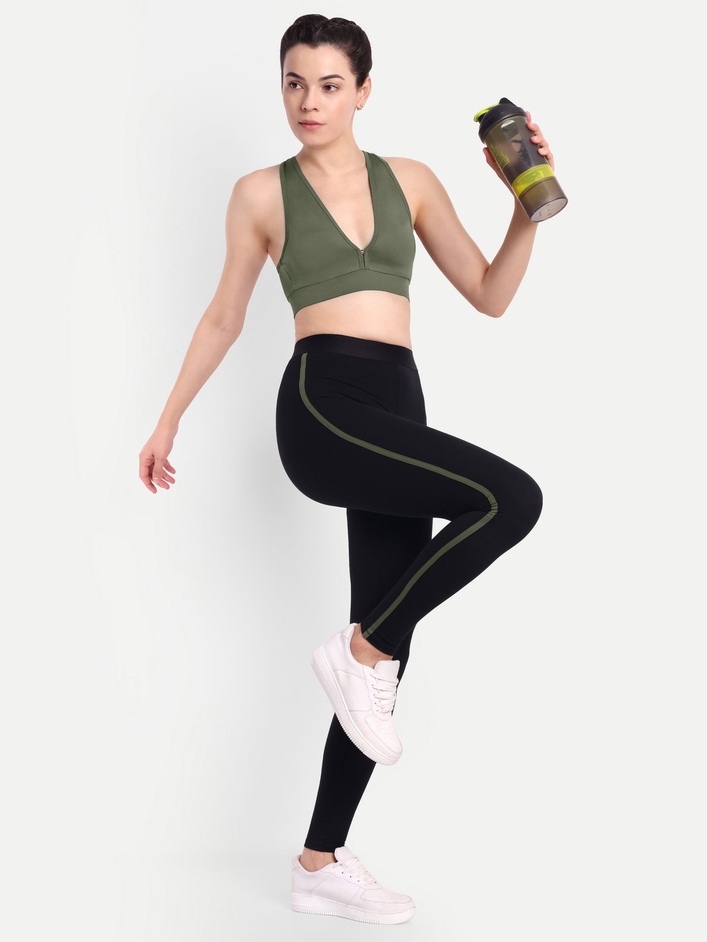 NATALIA SPORTS BRA IN OLIVE GREEN