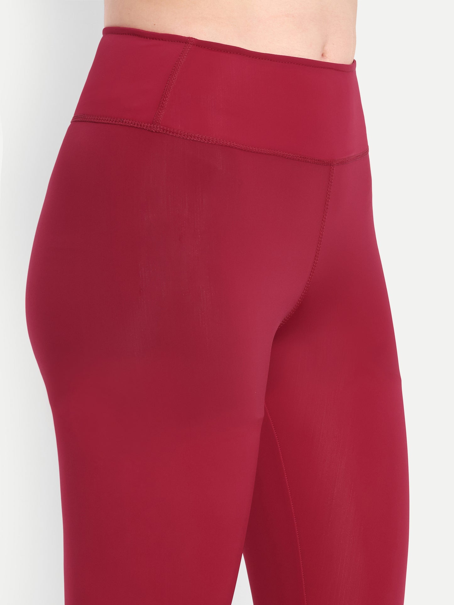 ALICIA LEGGINGS IN SCARLET RED