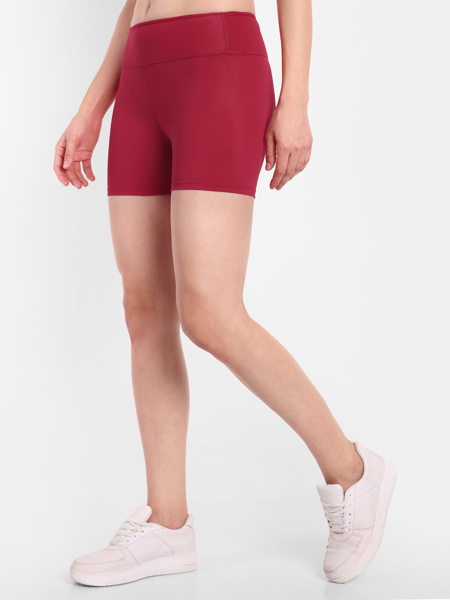 ALICIA SHORTS IN SCARLET RED