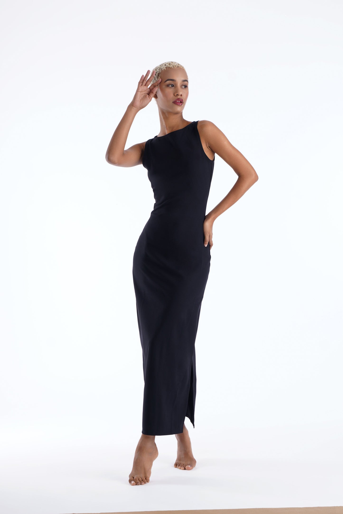 LUNA LOUNGE DRESS IN BLACK